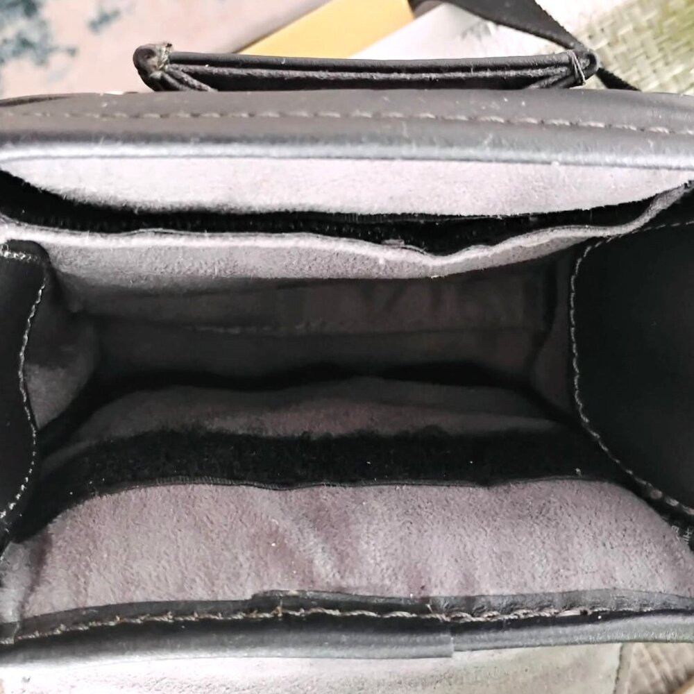 Icon Camera Bag with Adjustable Strap - Picture 7 of 11